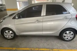 Kia Picanto 2014 negociable 