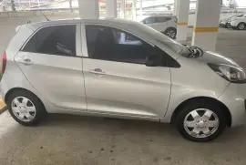 Kia Picanto 2014 negociable 