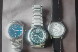 RELOJES FOSSIL Y TOMY HILFIGER, Used, $ 30.00